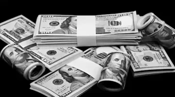 تحديثات الصرف.. تحرك جديد في أسعار الدولار والعملات أمام الجنيه داخل البنوك المصرية